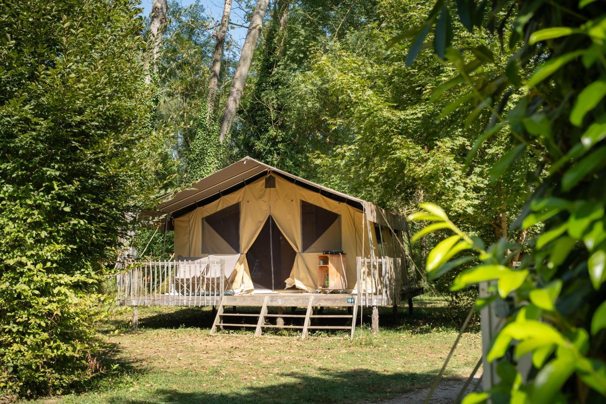Huttopia La Plage Blanche Ounans Zewnętrze zdjęcie